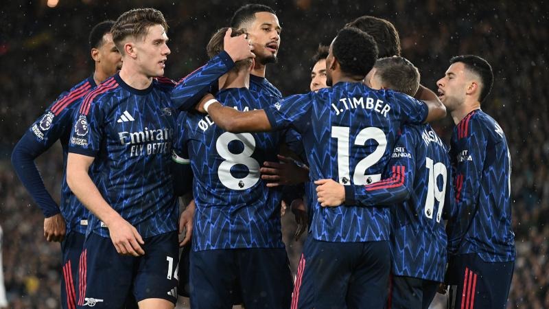 [天下足球]罗德里格斯半场吊射领衔一周十佳进球